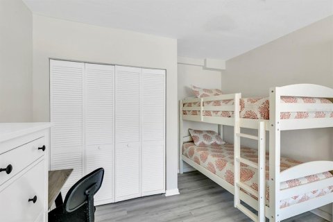 House in Clearwater, Florida 3 bedrooms, 116.78 sq.m. № 1834916 - photo 22