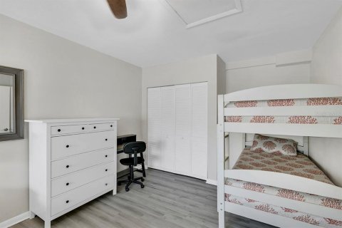 House in Clearwater, Florida 3 bedrooms, 116.78 sq.m. № 1834916 - photo 21