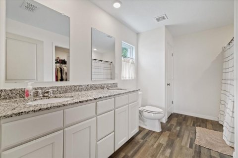 Villa ou maison à louer à Spring Hill, Floride: 4 chambres, 169.83 m2 № 2429249 - photo 16