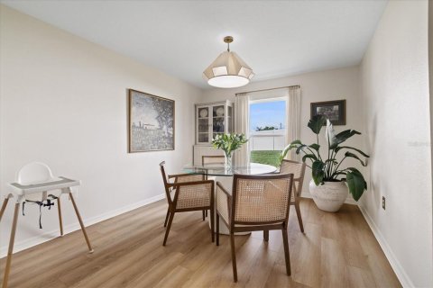 Villa ou maison à louer à Spring Hill, Floride: 4 chambres, 169.83 m2 № 2429249 - photo 21