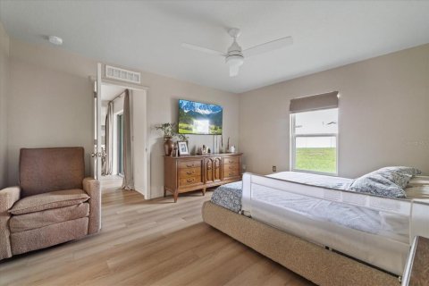 Villa ou maison à louer à Spring Hill, Floride: 4 chambres, 169.83 m2 № 2429249 - photo 14