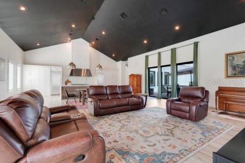 Villa ou maison à vendre à Clermont, Floride: 3 chambres, 290.97 m2 № 1791359 - photo 18