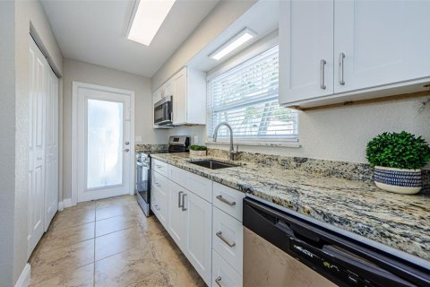Condominio en alquiler en Dunedin, Florida, 2 dormitorios, 83.61 m2 № 1904380 - foto 7