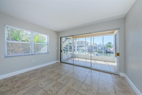 Condominio en alquiler en Dunedin, Florida, 2 dormitorios, 83.61 m2 № 1904380 - foto 16