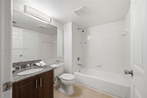Купить кондоминиум в Мирамар, Флорида 2 спальни, 99.59м2, № 2259738 - фото 26