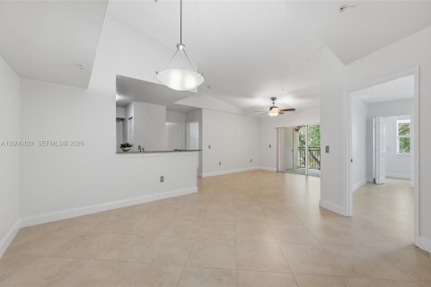 Купить кондоминиум в Мирамар, Флорида 2 спальни, 99.59м2, № 2259738 - фото 18