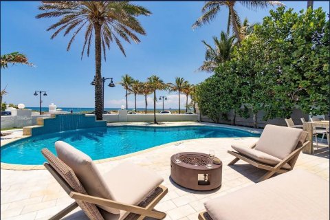 House in Fort Lauderdale, Florida 5 bedrooms, 256.97 sq.m. № 2158168 - photo 11