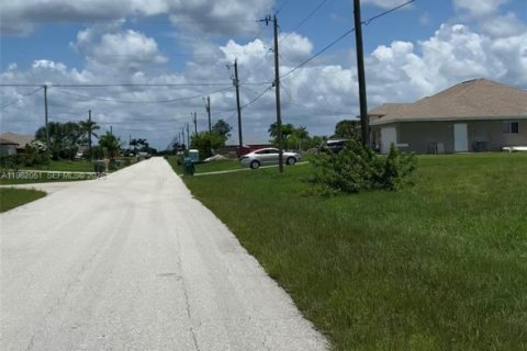 Terrain à vendre à Cape Coral, Floride № 2080892 - photo 3