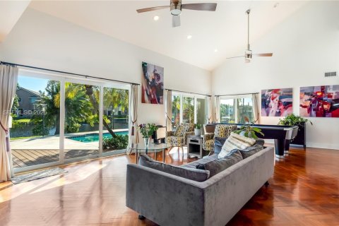 Casa en venta en Plantation, Florida, 5 dormitorios, 379.6 m2 № 2010721 - foto 12