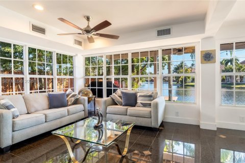 Casa en venta en Plantation, Florida, 5 dormitorios, 379.6 m2 № 2010721 - foto 23