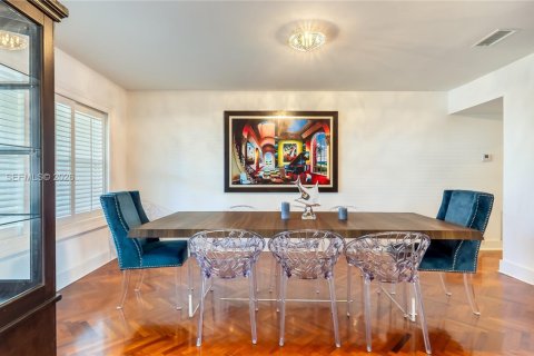 Casa en venta en Plantation, Florida, 5 dormitorios, 379.6 m2 № 2010721 - foto 9