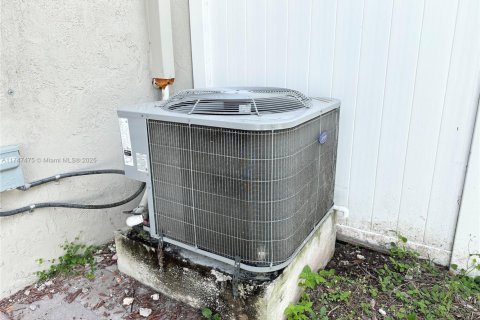 Купить таунхаус в Хомстед, Флорида 3 спальни, 159.05м2, № 1936304 - фото 24