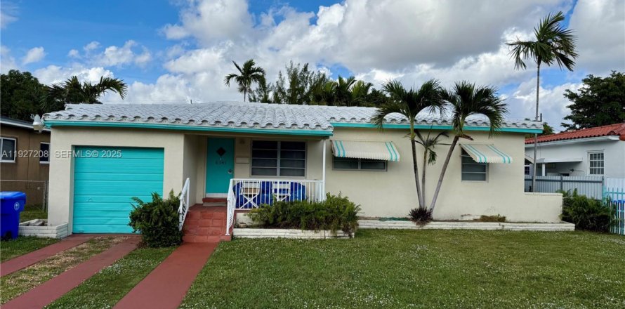 Casa en Miami, Florida 4 dormitorios, 170.94 m2 № 1986202