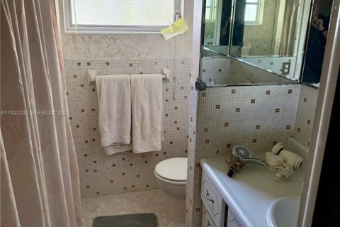 Casa en venta en Miami, Florida, 4 dormitorios, 170.94 m2 № 1986202 - foto 7