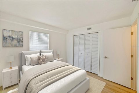 Condo in Bradenton, Florida, 2 bedrooms  № 2400329 - photo 6