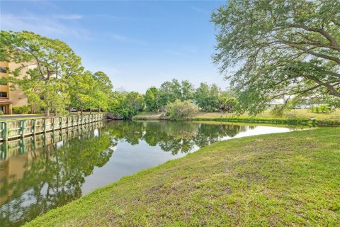 Condo in Bradenton, Florida, 2 bedrooms  № 2400329 - photo 17
