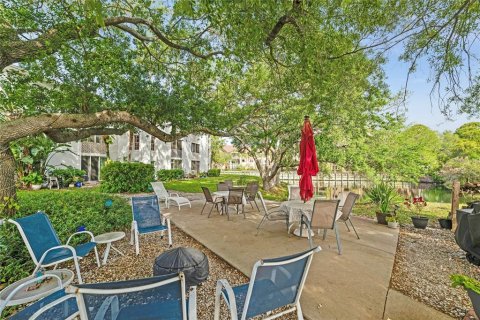 Condo in Bradenton, Florida, 2 bedrooms  № 2400329 - photo 20