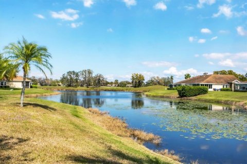 Condominio en venta en Sun City Center, Florida, 2 dormitorios, 104.52 m2 № 1906658 - foto 2