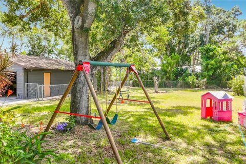 Immobilier commercial à vendre à Bradenton, Floride: 7 chambres, 304.35 m2 № 2388788 - photo 5