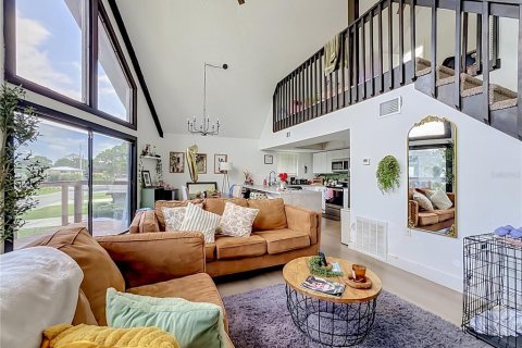 Immobilier commercial à vendre à Bradenton, Floride: 7 chambres, 304.35 m2 № 2388788 - photo 8