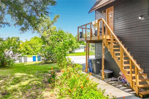Immobilier commercial à vendre à Bradenton, Floride: 7 chambres, 304.35 m2 № 2388788 - photo 6