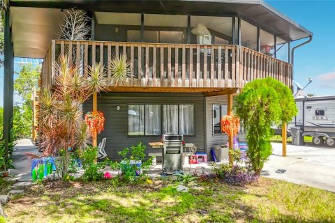 Immobilier commercial à vendre à Bradenton, Floride: 7 chambres, 304.35 m2 № 2388788 - photo 3