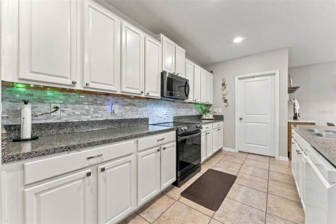 House in Riverview, Florida 5 bedrooms, 210.33 sq.m. № 2393769 - photo 29