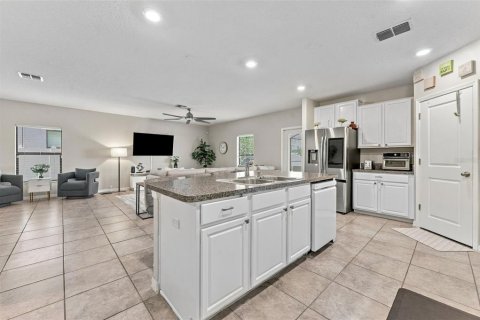 House in Riverview, Florida 5 bedrooms, 210.33 sq.m. № 2393769 - photo 5