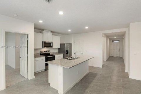 Casa en venta en St. Lucie, Florida, 3 dormitorios, 155.33 m2 № 1993400 - foto 4