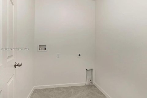 Casa en venta en St. Lucie, Florida, 3 dormitorios, 155.33 m2 № 1993400 - foto 12