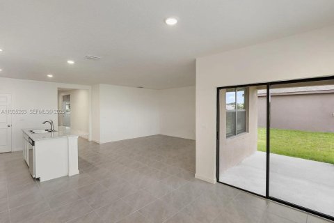 Casa en venta en St. Lucie, Florida, 3 dormitorios, 155.33 m2 № 1993400 - foto 7