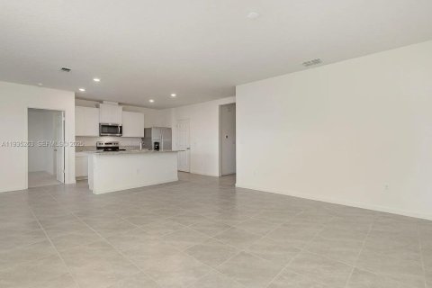 Casa en venta en St. Lucie, Florida, 3 dormitorios, 155.33 m2 № 1993400 - foto 5