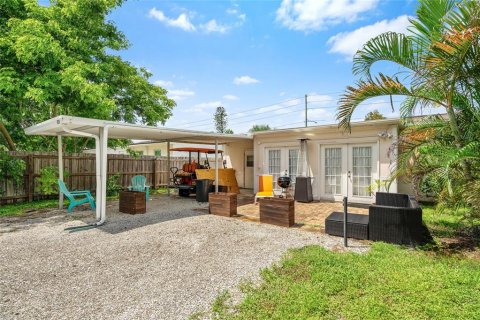 House in Saint Petersburg, Florida 2 bedrooms, 114.55 sq.m. № 1894495 - photo 27