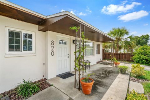 House in Saint Petersburg, Florida 2 bedrooms, 114.55 sq.m. № 1894495 - photo 3