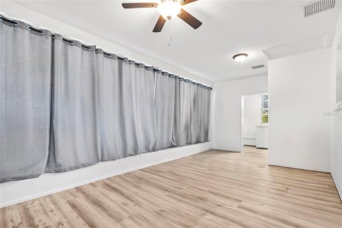 House in Saint Petersburg, Florida 2 bedrooms, 114.55 sq.m. № 1894495 - photo 22