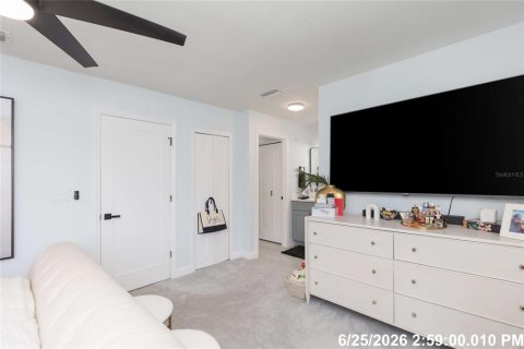 Townhouse in Tampa, Florida 2 bedrooms, 125.6 sq.m. № 2215472 - photo 26