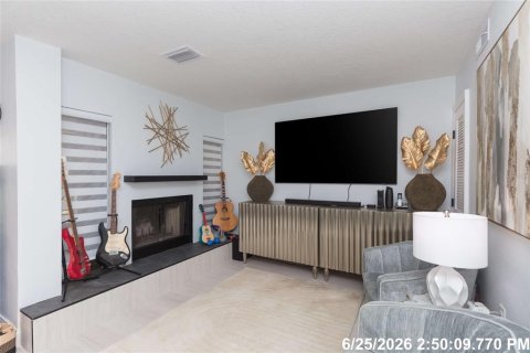 Townhouse in Tampa, Florida 2 bedrooms, 125.6 sq.m. № 2215472 - photo 18