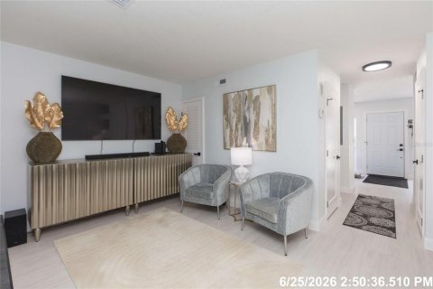 Townhouse in Tampa, Florida 2 bedrooms, 125.6 sq.m. № 2215472 - photo 19