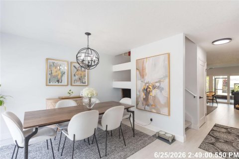 Townhouse in Tampa, Florida 2 bedrooms, 125.6 sq.m. № 2215472 - photo 12