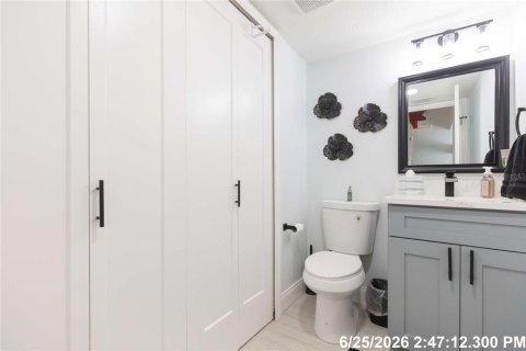 Townhouse in Tampa, Florida 2 bedrooms, 125.6 sq.m. № 2215472 - photo 13
