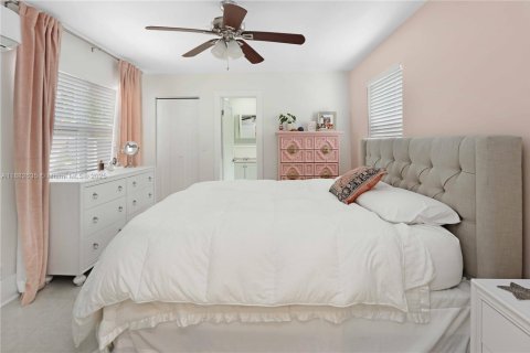 Villa ou maison à louer à Hollywood, Floride: 3 chambres, 112.5 m2 № 1931841 - photo 14