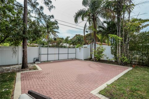 Villa ou maison à louer à Hollywood, Floride: 3 chambres, 112.5 m2 № 1931841 - photo 24