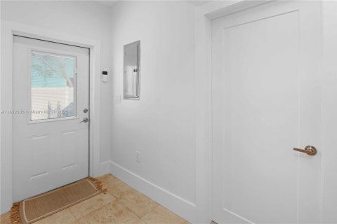 Villa ou maison à louer à Hollywood, Floride: 3 chambres, 112.5 m2 № 1931841 - photo 22