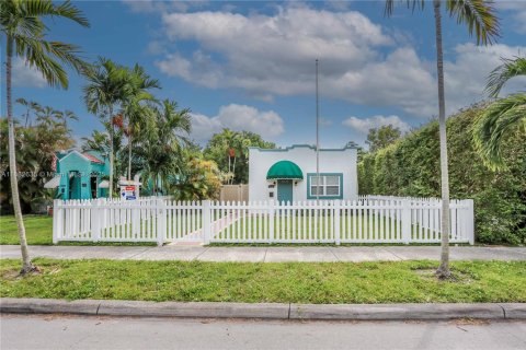 Villa ou maison à louer à Hollywood, Floride: 3 chambres, 112.5 m2 № 1931841 - photo 29
