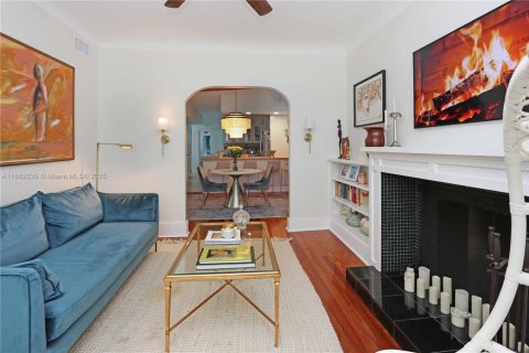 Villa ou maison à louer à Hollywood, Floride: 3 chambres, 112.5 m2 № 1931841 - photo 10