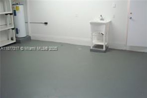 Villa ou maison à vendre à Pembroke Pines, Floride: 5 chambres, 222.97 m2 № 2089594 - photo 11