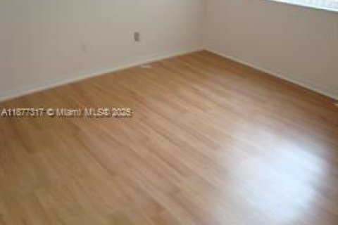 Villa ou maison à vendre à Pembroke Pines, Floride: 5 chambres, 222.97 m2 № 2089594 - photo 3