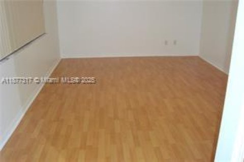 Villa ou maison à vendre à Pembroke Pines, Floride: 5 chambres, 222.97 m2 № 2089594 - photo 10