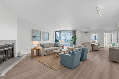 Condo in Clearwater, Florida, 2 bedrooms  № 2291691 - photo 6