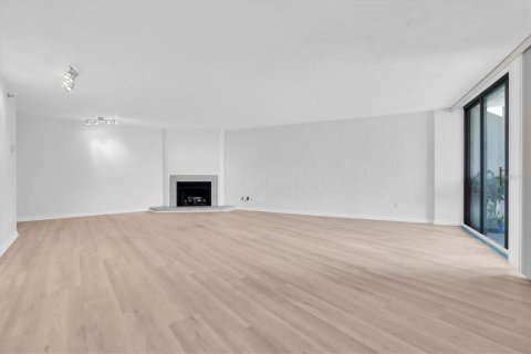 Condo in Clearwater, Florida, 2 bedrooms  № 2291691 - photo 7